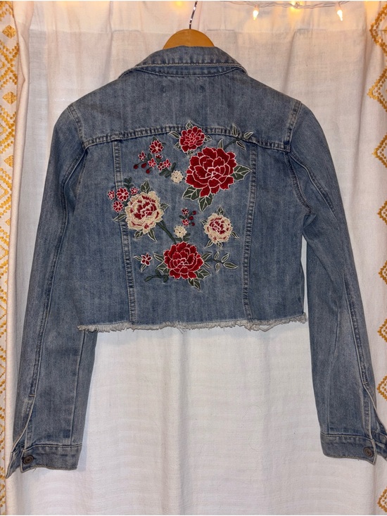 Forever 21 Jackets & Blazers - Forever 21 Floral Embroidered Cropped Denim Jacket Size Small Y2K Boho